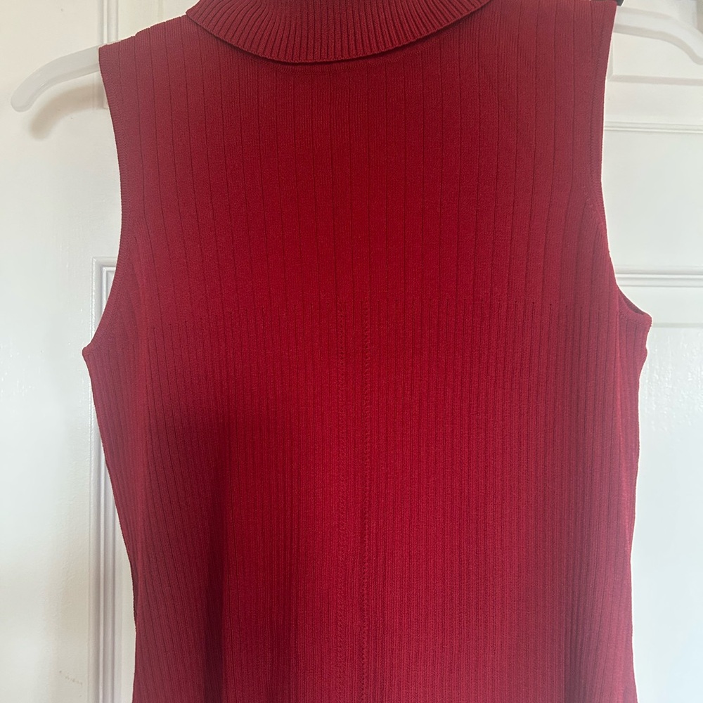 Sleeveless Red Ribbed Top